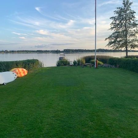 Huset Ved Soen Taet Pa Herning Og Mch Og Boxen 90 M2 Sunds Esterno foto