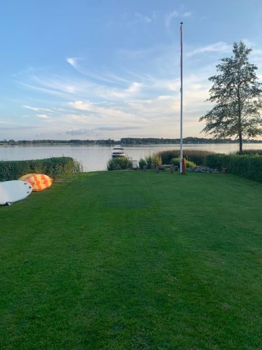Huset Ved Soen Taet Pa Herning Og Mch Og Boxen 90 M2 Sunds Esterno foto