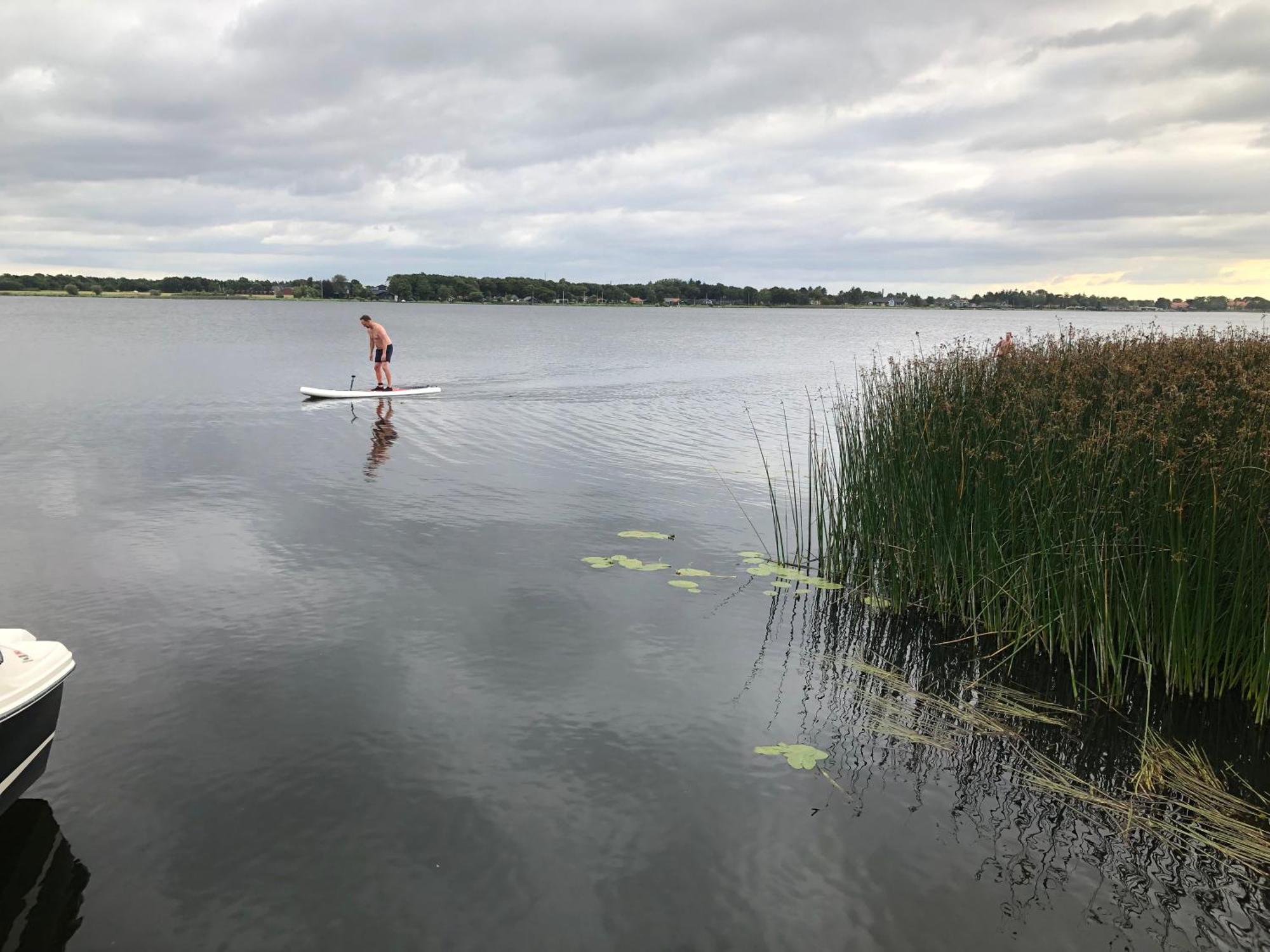 Huset Ved Soen Taet Pa Herning Og Mch Og Boxen 90 M2 Sunds Esterno foto